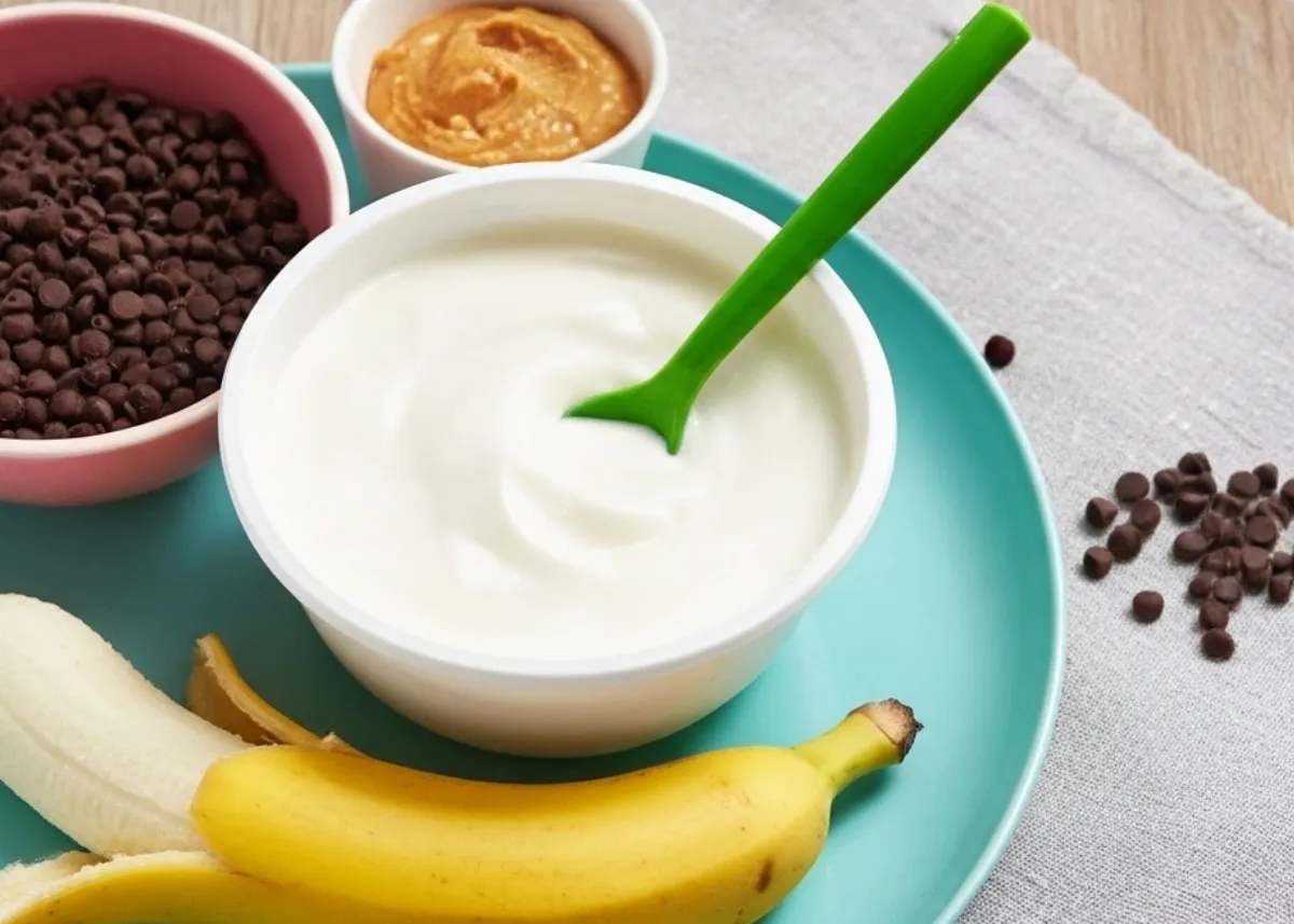 ingredients for frozen yogurt bark: Greek yogurt, peanut butter, banana, chocolate, chia, hemp