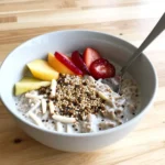 Healthy Coconut Quinoa Breakfast Bowl 2 Creamy quinoa coconut breakfast close-up
